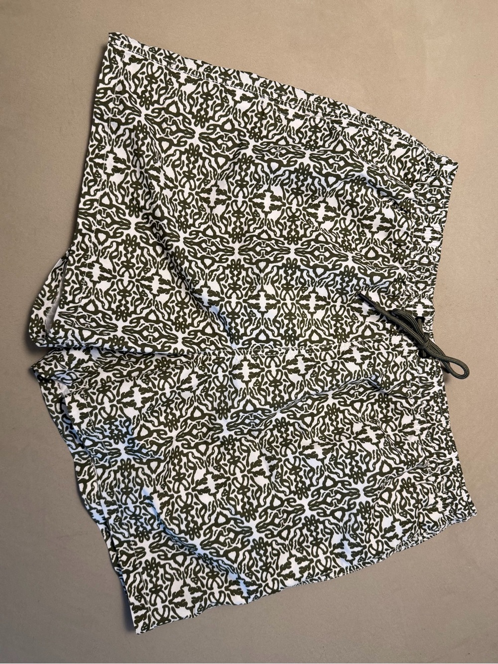Men’s Zara Green and White Printed Swim Shorts, Size XL, Liner